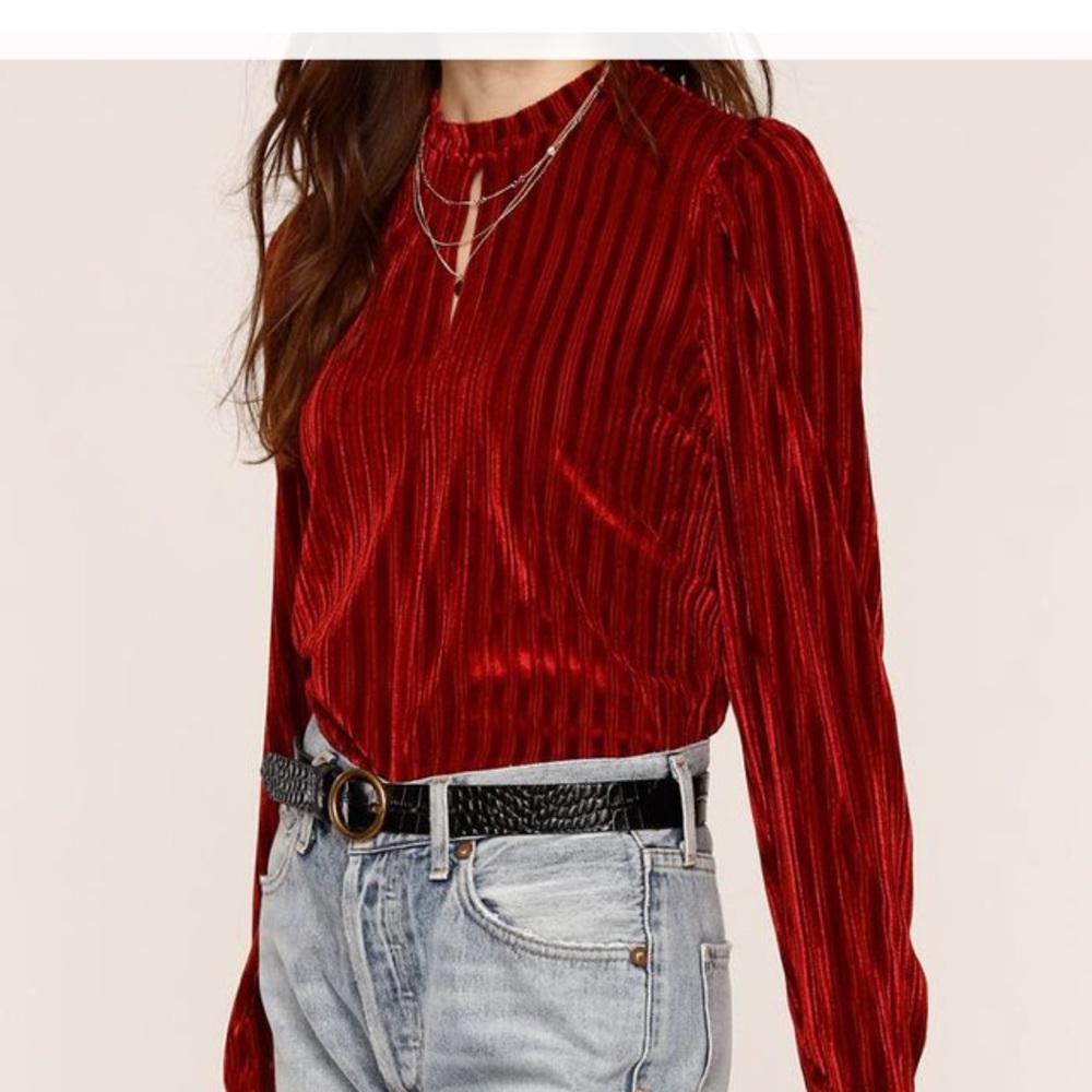 Heartloom red velvet Seth top